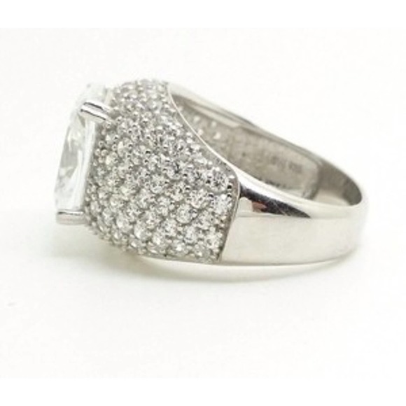 10.37ctw Cushion & Round Platinum on 925 Ring - Picture 6 of 9